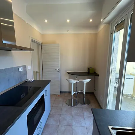 Riviera Comfort Homes 2 * سانريمو